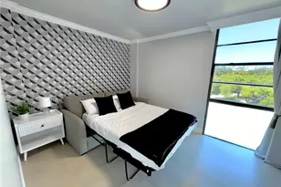 20500 W Country Club Dr, Aventura, FL 33180 - Photo 15