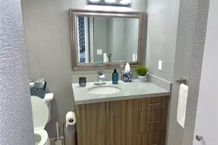 20500 W Country Club Dr, Aventura, FL 33180 - Photo 17