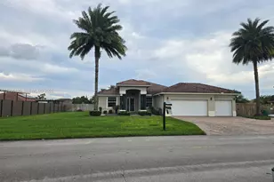 12944 SW 222nd St, Miami, FL 33170 - Photo 1