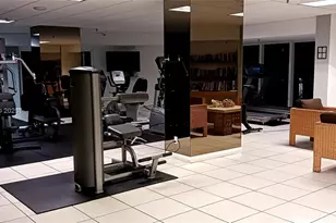 2401 Collins Ave, Miami Beach, FL 33140 - Photo 13