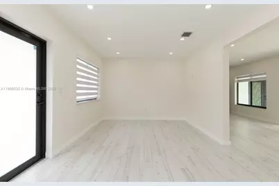 5641 SW 67th Ave, South Miami, FL 33143 - Photo 13