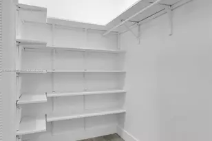 18845 NW 62nd Ave, Hialeah, FL 33015 - Photo 31