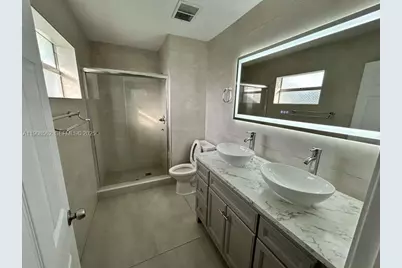 20941 NE 25th Ct, Miami, FL 33180 - Photo 19