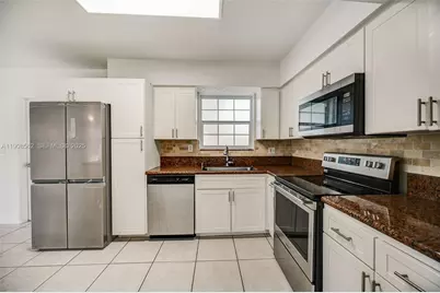 20941 NE 25th Ct, Miami, FL 33180 - Photo 11