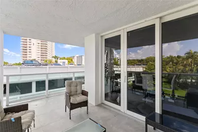 100 Bayview Dr #227, Sunny Isles Beach, FL 33160 - Photo 43