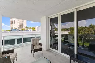 100 Bayview Dr, Sunny Isles Beach, FL 33160 - Photo 43