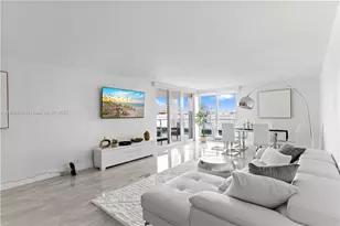 100 Bayview Dr, Sunny Isles Beach, FL 33160 - Photo 19