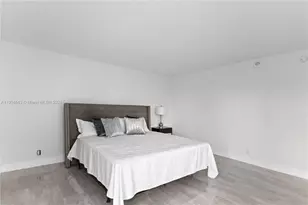 100 Bayview Dr, Sunny Isles Beach, FL 33160 - Photo 29