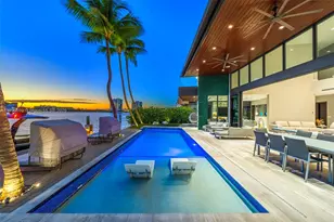 16470 NE 30th Ave, North Miami Beach, FL 33160 - Photo 5