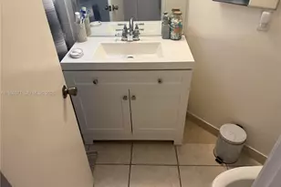 9735 Fontainebleau Blvd, Miami, FL 33172 - Photo 5