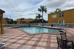 9735 Fontainebleau Blvd, Miami, FL 33172 - Photo 9