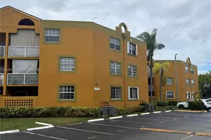 9735 Fontainebleau Blvd, Miami, FL 33172 - Photo 3