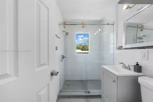 19 NE 3rd St, Dania Beach, FL 33004 - Photo 19