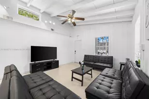 19 NE 3rd St, Dania Beach, FL 33004 - Photo 7