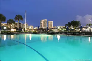 600 Three Islands Boulevard, Hallandale Beach, FL 33009 - Photo 23