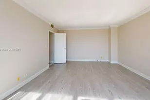 600 Three Islands Boulevard, Hallandale Beach, FL 33009 - Photo 11