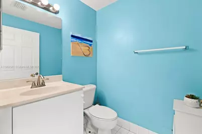 4086 NW 92nd Ave, Sunrise, FL 33351 - Photo 17