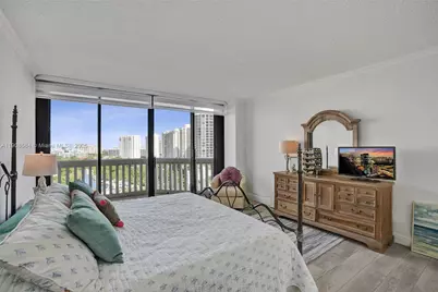 2000 Island Blvd #1710, Aventura, FL 33160 - Photo 17