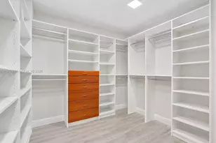 2000 Island Blvd, Aventura, FL 33160 - Photo 15
