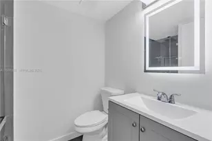 4709 NW 7th St, Miami, FL 33126 - Photo 37