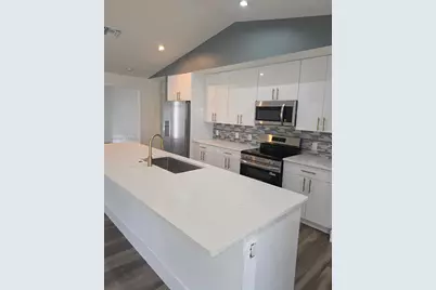 482 NW Marion Ave, Port Saint Lucie, FL 34983 - Photo 5