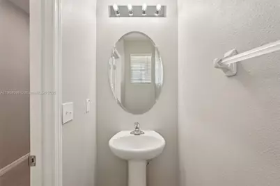 508 Glenn Cross Dr, Other City - In The State Of Florida, FL 33570 - Photo 25