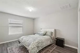 508 Glenn Cross Dr, Other City - In The State Of Florida, FL 33570 - Photo 15