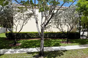 15562 SW 50th Ct, Miramar, FL 33027 - Photo 13