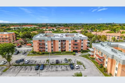 17600 NW 68th Ave #B2004, Hialeah, FL 33015 - Photo 23