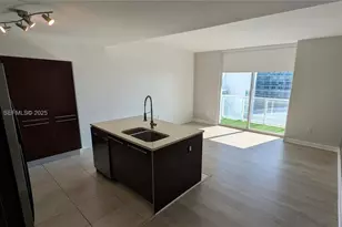 1900 N Bayshore Dr, Miami, FL 33132 - Photo 3