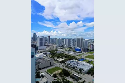 1900 N Bayshore Dr #4007, Miami, FL 33132 - Photo 5