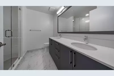 19401 W Dixie Hwy #228, Miami, FL 33180 - Photo 27