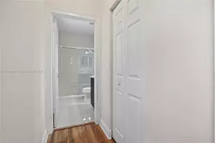 10204 NW 86th St, Doral, FL 33178 - Photo 41