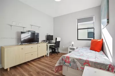 10204 NW 86th St, Doral, FL 33178 - Photo 31