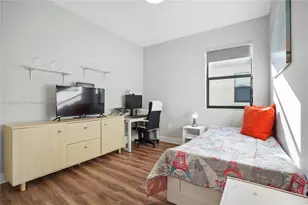 10204 NW 86th St, Doral, FL 33178 - Photo 31