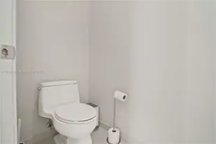 10204 NW 86th St, Doral, FL 33178 - Photo 29