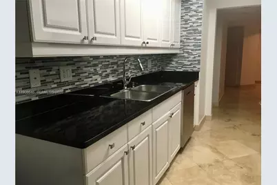 21055 Yacht Club Dr #2202, Aventura, FL 33180 - Photo 11