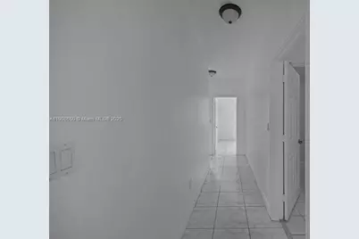 4863 NW 109th Path, Doral, FL 33178 - Photo 27