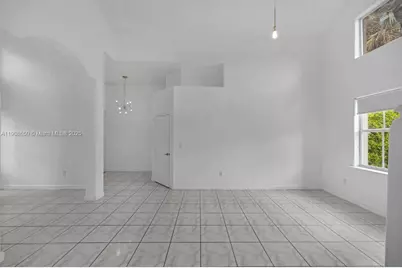 4863 NW 109th Path, Doral, FL 33178 - Photo 9