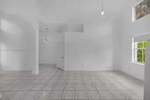 4863 NW 109th Path, Doral, FL 33178 - Photo 9