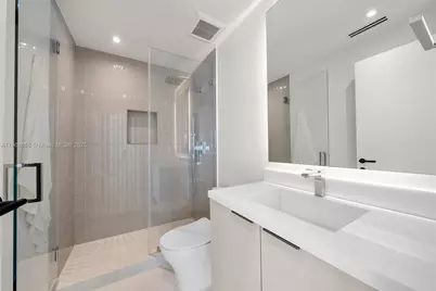 601 NE 56th St, Miami, FL 33137 - Photo 45