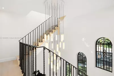 601 NE 56th St, Miami, FL 33137 - Photo 33