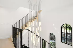 601 NE 56th St, Miami, FL 33137 - Photo 33