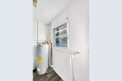 1001 N 16th Ct, Fort Pierce, FL 34950 - Photo 9