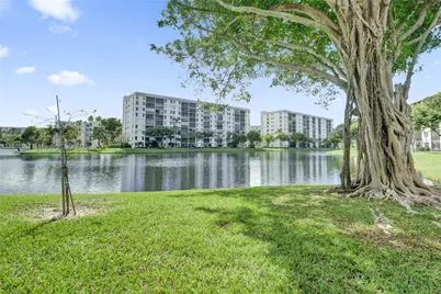 2220 N Cypress Bend Dr #310, Pompano Beach, FL 33069 - Photo 53