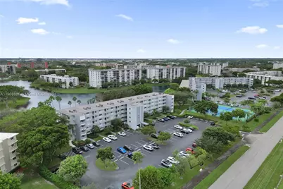 2220 N Cypress Bend Dr #310, Pompano Beach, FL 33069 - Photo 79