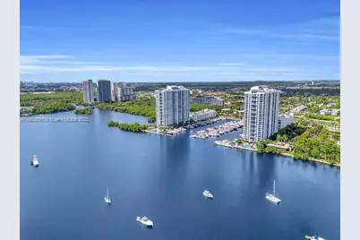 17111 Biscayne Blvd #902, North Miami Beach, FL 33160 - Photo 33