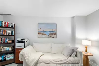 17111 Biscayne Blvd #902, North Miami Beach, FL 33160 - Photo 25