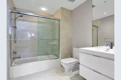 17111 Biscayne Blvd #902, North Miami Beach, FL 33160 - Photo 27