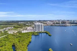 17111 Biscayne Blvd, North Miami Beach, FL 33160 - Photo 31